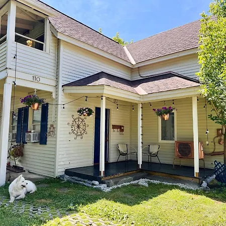 Villa 2Br Pet Friendly Gem With Garden